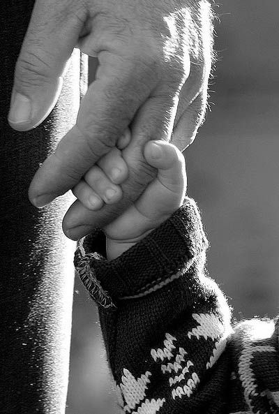 Father Daughter Photos, Father And Daughter Love, Father Art, Foto Portrait, Daughter Love Quotes, Baby Photoshoot Boy, Baby Boy Photos, Foto Baby, Foto Poses