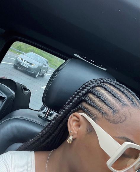 Braids With Back Out, Cornrows On Top Box Braids In Back, Lemonade Braids With Design On The Side, 6-8 Feed In Braids Cornrows, 6 Braids Hairstyles Black, Cornrow Extensions, C4 Hair, College Hair, Cornrows Natural Hair