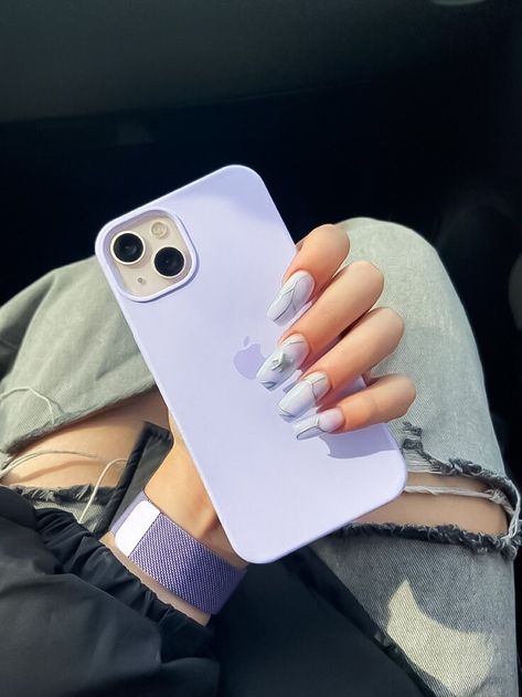 Lilac Logo, Peony Purple, Girly Iphone Case, Purple Cases, Purple Logo, Beauty Routine Tips, Iphone Obsession, Pretty Iphone Cases, Iphone Organization