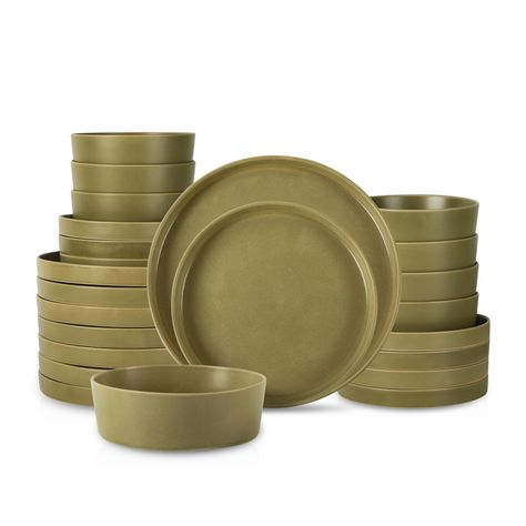 Green Dinnerware Set, Wabi Sabi Furniture, Black Dessert, Japanese Concept, Green Dinnerware, Dishware Sets, Natural Essence, Casual Table, Unique Plates