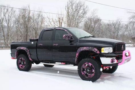 Black and pink camo truck Chevy Girl, Muddy Girl Camo Truck, Camo Truck Accessories, Camo Truck, Camo Car, Muddy Girl Camo, Muddy Girl, Future Trucks, Pink Truck
