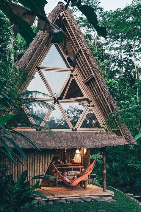 Eco bamboo house in Bali Ideas Dormitorio, Casa Hobbit, Bamboo House, A Frame House, House Goals, Cabins In The Woods, Future House, My Dream Home, Tree House