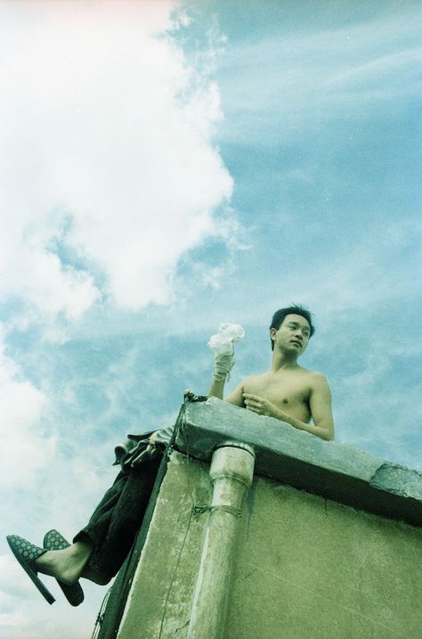 Hong Kong Cinema, Leslie Cheung, Film Inspiration, Happy Together, Film Set, Commercial Photographer, 인물 사진, Film Aesthetic, Art Model