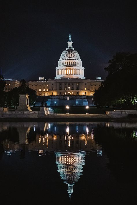 Embark on a captivating journey through the heart of the USA's capital! 🇺🇸 Explore the rich history and vibrant culture of Washington DC with our curated list of must-see attractions and hidden gems. From iconic landmarks like the Lincoln Memorial and Smithsonian Museums to tucked-away treasures like Eastern Market and Meridian Hill Park, there's so much to discover. Plan your visit today and immerse yourself in the historic charm. 🗺️🏛️ #WashingtonDC #TravelInspiration #HistoricLandmarks Washington Dc Neighborhoods, Denver Fashion, Dc Trip, Moody Aesthetic, Hill Park, Lincoln Memorial, Washington Monument, National Mall, Washington Capitals