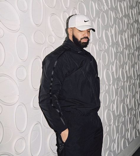 Drake Fashion, Drake Clothing, Drake Photos, Drake Drizzy, Drake Wallpapers, Drake Graham, Aubrey Drake, Black Men Street Fashion, Black Men Fashion