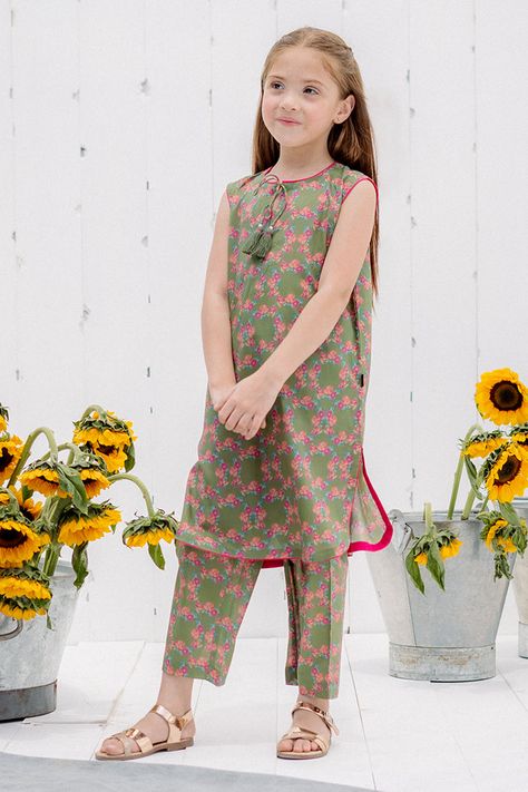 New Arrivals Stitched Clothes in Pakistan– Ego Kurta Design For Kids Girl, Stitched Clothes, Pakistani Kids Dresses, Dress Design Pakistani, Designer Dresses Short, Stylish Gown, Kids Dress Collection, Girls Clothes Patterns