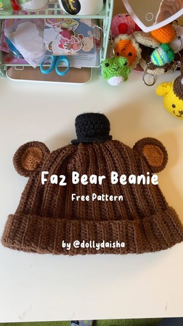 Cool Crochet Beanie Pattern Free, Free Cute Knitting Patterns, Headphone Cover Crochet Pattern Free, Crochet Aesthetic Free Pattern, Beanie Ideas Crochet, Crochet Outfits Pattern Free, Fnaf Free Crochet Patterns, How To Make Crochet Beanie, Freddy Fazbear Crochet Pattern