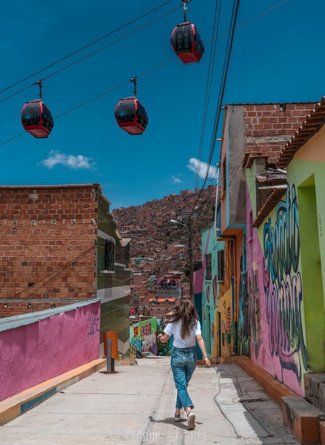 A local's guide to the best things to do in La Paz, Bolivia includes delicious streetfood, best viewspoints and the neighborhoods that are safe.   #lapazboliviaphotography #lapazboliviatravelguide #boliviatravelguide Lake Titicaca, Best Restaurants In La, Things To Do In La, Bolivia Travel, South America Travel, Local Guide, Unique Things, Travel Inspo, America Travel