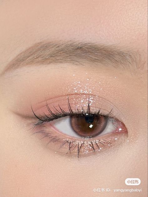 Light Pink Makeup Looks Natural, Soft Pink Makeup Looks, Light Pink Makeup Looks, Soft Pink Makeup, Light Pink Eyeshadow, Asian Makeup Looks, Flower Knows, Chinese Makeup, Birthday Makeup