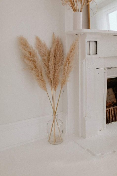 Dried Pampas Grass Decor, Dried Pampas, Big Vases, Boho Wedding Flowers, Grass Decor, Pampas Grass Decor, Pampas Gras, Style Deco, Wedding Arrangements