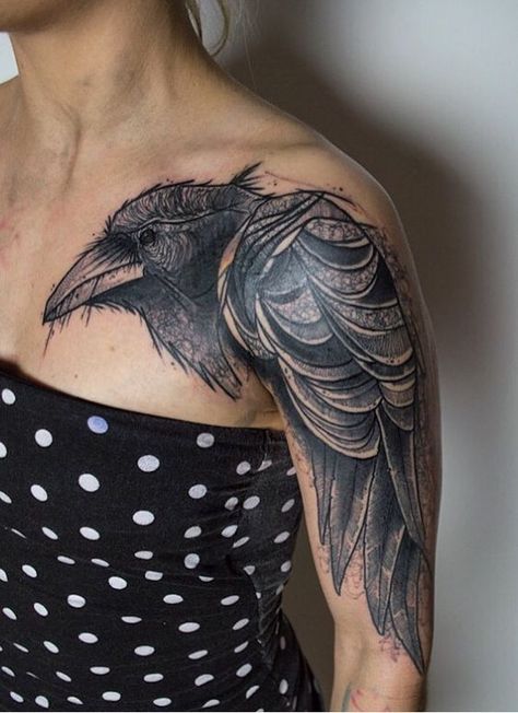 Explore 60+ unique and spiritual raven tattoo designs with meaningful explanations gathered in our article. Choose one that suits your character the best! Raven Tattoo Meaning, Raven Tattoos, Rabe Tattoo, Vogel Tattoo, Dibujos Tattoo, Crow Tattoo, Norse Tattoo, Nordic Tattoo, Raven Tattoo