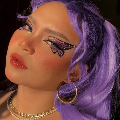 Irma Krishn on Instagram: “Might deactivate my account for awhile. So heres a pic of me, ill be back . love x 🤍” Purple Fairy Makeup, Fairy Costume Makeup, Fairy Eye Makeup, Winx Cosplay, Gym Makeup, Ill Be Back, Purple Makeup Looks, Butterfly Face Paint, Concert Makeup