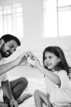 Father And Daughter Photoshoot Studio, Mother And Son Photoshoot, Black And White Family Photos, Father Daughter Poses, Mother Day Photoshoot, Mother Day Photoshoot Mini Sessions, Mom Daughter Photography, Father Daughter Photos, Daughter Photo Ideas