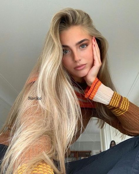 Home / Twitter Hot Haircuts, Vlasové Trendy, Belle Blonde, Blonde Hair Girl, Blonde Hair Looks, Blonde Hair With Highlights, Brown Blonde Hair, Trending Haircuts, Long Blonde Hair