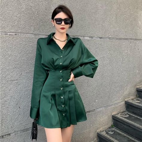 Tumblr, Shirt Dress Fall, Shirt Elegant, Brocade Dresses, Elegant Lady, Pleated Mini Dress, Satin Blouses, Elegant Shirt, Shirt Dresses