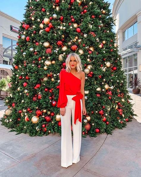 59 Cute Christmas Outfit Ideas - Page 5 of 6 - StayGlam Holiday Party Looks 2023, Christmas Outfits For Men, White Christmas Outfit, Christmas Outfit Ideas For Women Classy, Christmas Outfits Dressy, Christmas Fashion Outfits, Christmas Outfit Inspiration, Red And White Outfits, Xmas Outfit