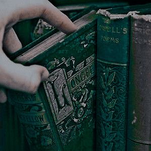 Walburga Black, Green Academia, Ella Enchanted, Hogwarts Dr, Oc Board, Draco Malfoy Aesthetic, Slytherin House, Dark Green Aesthetic, Hogwarts Aesthetic