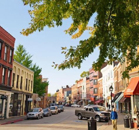 Thinking about a quick weekend trip to a destination not too far away? Here are fun things to see and do in Galena, Ill. http://www.midwestliving.com/travel/illinois/galena/galena-trip-guide/#utm_sguid=148654,536cd167-4d21-7659-932b-4639ac8dceae Galena Illinois, Girlfriends Getaway, Irish Cottage, The Windy City, Hot Tub Outdoor, Weekend Trips, Plan Your Trip, Historical Sites, Main Street