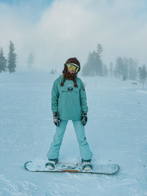 Dope snow ig @ Alyssalysset Skiing, Snowboards, Dope Snowboard, Dope Snow, Snow Photos, Snowboard Girl, Sk Ii, Snowboarding Outfit, Ootd Inspo