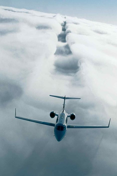 Parting the Clouds Skiathos, Military Aircraft, Rolls Royce, Jets Privés De Luxe, Lear Jet, Jet Privé, Private Plane, Jet Plane, Private Jet