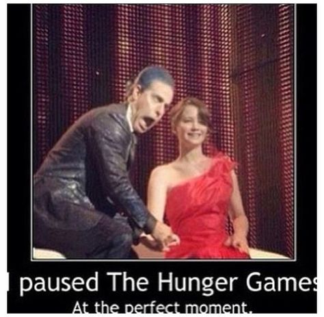 Hunger Games Jokes, Gale Hawthorne, Katt Grejer, Tribute Von Panem, Hunger Games Memes, Hunger Games Quotes, I Volunteer As Tribute, Jenifer Lawrence, Hunger Games Fandom