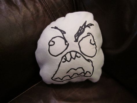 Awesome pillow Anime Shocked Face, Zombie Food, Rage Faces, Teen Programs, Face Pillow, Rage Comics, Program Ideas, Emo Scene, Instagram And Snapchat