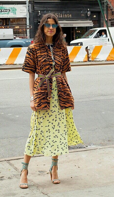 Leandra | Whimsical Style | Bright Colors | Colourful | Bold | Happy Fashion | Eclectic | Style Inspiration | Personal Style Online | Fashion For Working Moms & Mompreneurs Eclectic Work Outfits, Eclectic Style Clothing, Man Repeller Style, Eclectic Clothing Style, Leandra Medine Style, Eclectic Outfits, Fashion Minimal, Eclectic Clothing, Whimsical Style