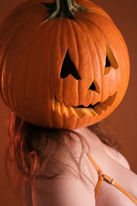 Self portrait photo to finish off spooky season for me. Lingerie: Studio Pia Camera: Fujifilm X-T4 Pumpkin Portrait, Studio Pia, Pumpkin Head Photoshoot, Head Photoshoot, Camera Fujifilm, Bouidor Photography, Halloween Photoshoot, Pumpkin Head, Reference Photos