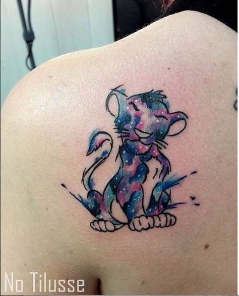 Can you feel the love tonight with this tattoo from No Tilusse. #inked #Inkedmag… Watercolor Disney Tattoo, Tattoo Watercolour, Lion Cartoon, Disney Sleeve Tattoos, Silhouette Tattoo, Lion King Tattoo, Watercolor Beautiful, Disney Sleeve, Tattoo Lion