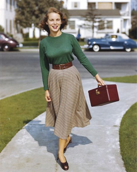 40s Mode, 1950s Vintage Fashion, Janet Leigh, Vintage Fashion 1950s, Country Fashion Women, Style Inspiration Casual, Modern Vintage Fashion, 1950s Style, Vintage Mode