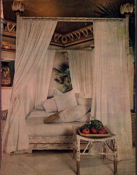 Egyptian Bedroom, Egyptian Furniture, Egyptian Home Decor, Old Kingdom, Tableaux Vivants, Egyptian Inspired, Party Setup, Dreamy Bedrooms, A Magazine