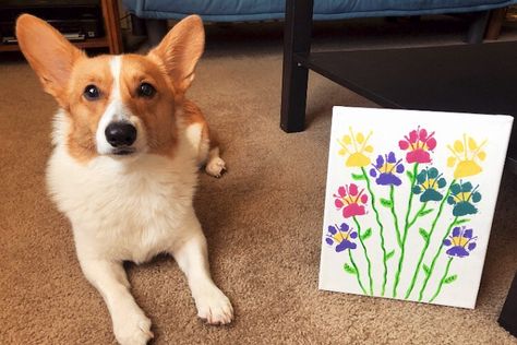 Cat Paw Print Painting Ideas, Dog Paw Flower Painting, Diy Paw Print Art, Dog Print Art Diy, Paw Print Art Diy Canvases, Paw Painting Dog Art, Paw Print Art Diy, Flower Paw Print, Diy Flower Painting