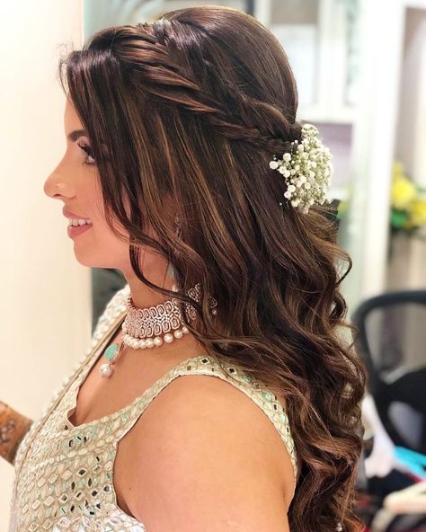 So, whatever your choice of hairstyle is, we have curated pretty and trending hairstyles for your engagement. So, without any further ado, check our blog #shaadisaga #indianwedding #bridalhairstyles #bridalhairstylesforreception #bridalhairstuleslookfrontandback #indianbridalhairstyles #newbridalhairstyles #christianbridalhairstyles #bridalhairstyleforlonghair #bridalhairstylesshort #bridalhairstylessimple #bridalhairtsylesupdo #naturalbridalhairstyles #bridalhairstylescurlyhair #hairstylesbride Messy Braided Hairstyles, 앞머리 스타일, Elegance Hair, Loose Curls Hairstyles, Hair Style On Saree, Pony Hairstyles, Engagement Hairstyles, Indian Wedding Hairstyles, Open Hairstyles