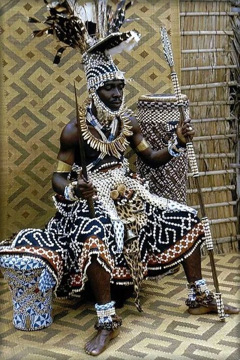 www.theafricantouch.com / Ethnic Nomad Exotic and African Decor and Style / Kuba king, Congo #nocreditfound African History, The Blacker The Berry, African Royalty, Afrikaanse Kunst, African Decor, Art Africain, African People, Kitenge, African Culture