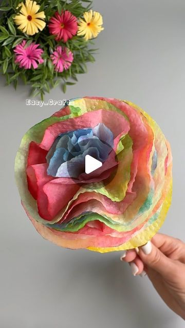 Flower Designs For Project, Toddlers Crafts Easy, Paper Flowers Craft For Kids Easy, Kids Flower Craft, Floral Activities, Paper Activity For Kids, How To Make A Flower, Making Flowers Out Of Paper, Flowers Making Crafts