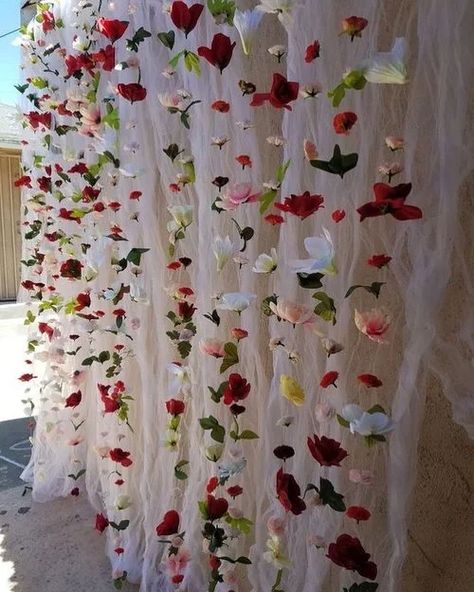 17 Stunning Indoor Flowering Curtain Ideas | Balcony Garden Web Birthday Decoration Ideas Dollar Tree, Home Decor For Party, Floating Flower Garland, Flower Strings Decor, Wild Flower Photo Backdrop, Engagement Party Ideas Photo Wall, Tulle And Flower Backdrop, Photo Wall Bday Party, Prom Crafts Ideas