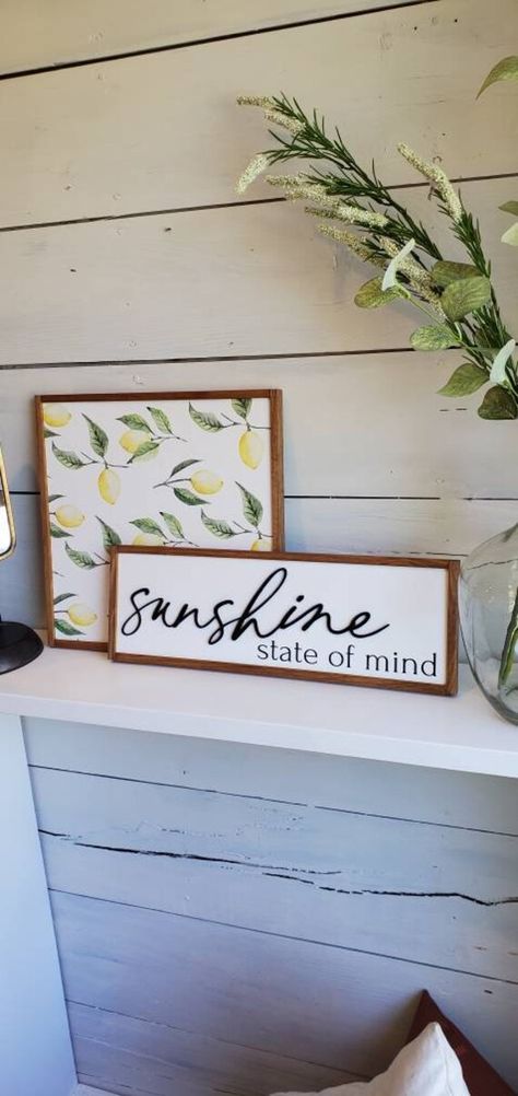 Lemon Mantle Decor, Spring Summer 2024 Home Decor, Modern Summer Decor, Summer Console Table Decor, Summer Time Decor, Kitchen Summer Decor, Summer Sign Ideas, Spring And Summer Decor, Indoor Summer Decor