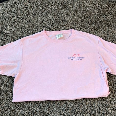 Basically Brand New Without Tags Comes From A Smoke Free And Pet Free Home! Costa Rica, Shirts For School, Cute Pink Shirt, Simply Southern T Shirts, Southern Tshirts, Hawaii Trip, School Trip, Simply Southern, Birthday Wishlist