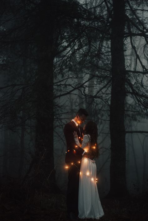 Max Patch, Dark Wedding Theme, Mountain Couple, Forest Theme Wedding, Halloween Themed Wedding, Enchanted Forest Wedding, Goth Wedding, Dark Wedding, Couple Session