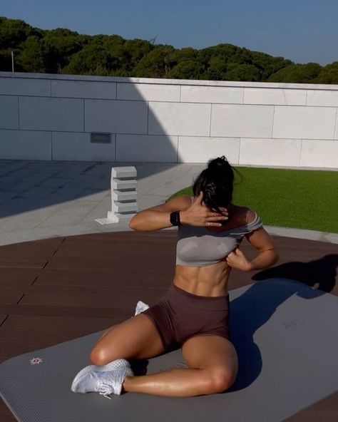 Work Out Aesthetic Women, Sweats Aesthetic, Baddie Gym Outfit, Stef Fit, Stef Williams, Ab Motivation, Out Of Breath, Instagram Face, Sweaty Workouts