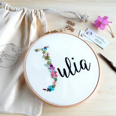 40 Amazing Hand Embroidery Designs Ideas Satin Stitch, Sulaman Pita, Diy Broderie, Name Embroidery, Pola Sulam, 자수 디자인, Sewing Embroidery Designs, Hand Embroidery Stitches, Embroidery Hoop Art