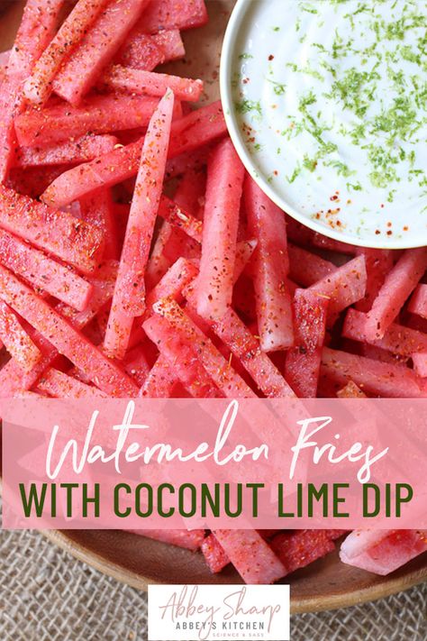 Coconut Lime Dip, Watermelon Fries, Lime Dip, Vegetables List, Healthy Summer Snacks, Sommer Mad, Papaya Fruit, Fest Mad, Basket Anime