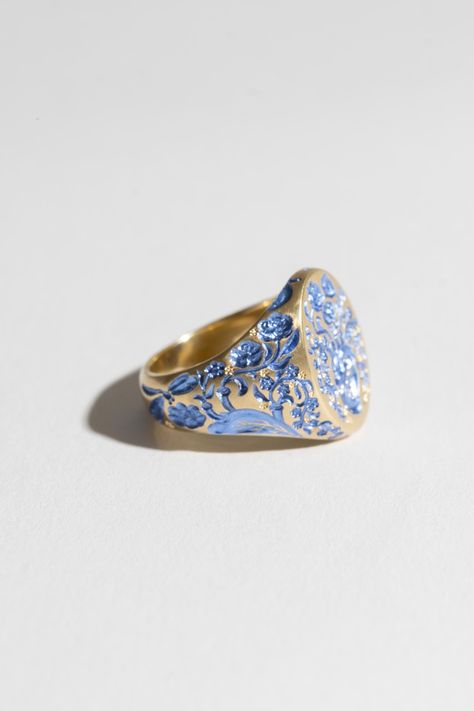 Hand engraved 9 Karat Yellow Gold signet ring with Blue Ceramic plated organs. The ring is then finished with a watchmaker scratch resistant coating for extra resilience. Each ring comes with a keepsake wooden box and hand drawn sketch of the unique design. 9k Yellow Gold + Ceramic Plate Handmade in London Hands With Lots Of Rings, Beach Engagement Rings, Weird Rings Unique, Custom Made Jewelry, Gold Rings Hand, Cool Ring Boxes, Funky Wedding Rings, Gift Aesthetic Ideas, Lighter Ring