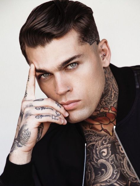 Mette Towley has a husband named Lucky Blue and a daughter named Mila… #romance #Romance #amreading #books #wattpad Thomas Collins, Stephen James Model, Lynn Anderson, Under Your Spell, Stephen James, Friends Characters, Teen Fiction, Gwyneth Paltrow, Man Crush