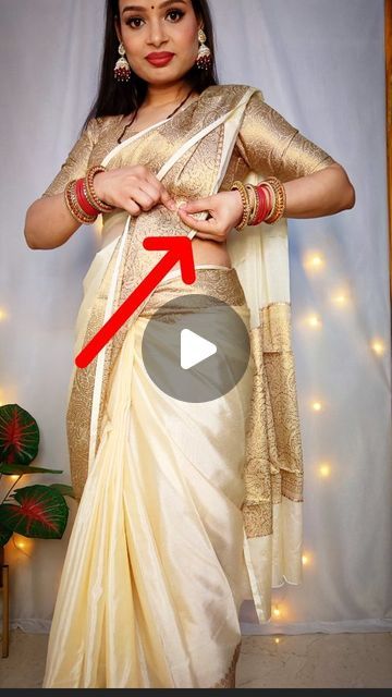 Open Saree Style, Designer Saree With Blouse, Blouse Designs For Thick Arms, Different Blouse Patterns, Saree For Puja Function, How To Wear Sarees, Designer Sari Blouse, Salwar Dress Designs, New Sarees 2024