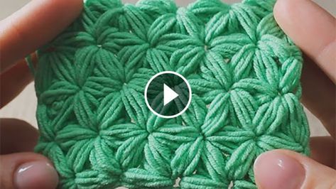 Jasmine Crochet Stitch, Jasmine Crochet, Corak Krusye, Crochet Stitch Pattern, Crochet Basket Tutorial, Crochet Clover, Crochet Triangle, Crochet Stars, Techniques Couture