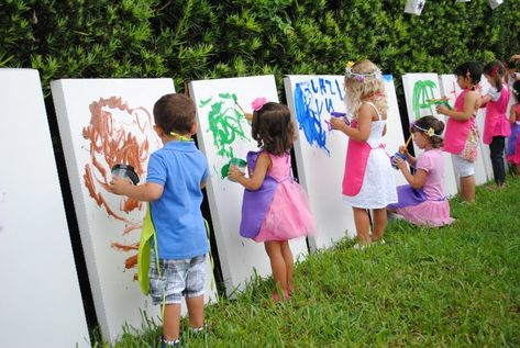 15 Awesome Outdoor Birthday Party Ideas For Kids Outdoor Kids Party, Birthday Party At Park, Backyard Birthday Parties, Park Birthday, Outdoors Birthday Party, Backyard Birthday, Toddler Birthday Party, Anniversaire Harry Potter, Outdoor Birthday