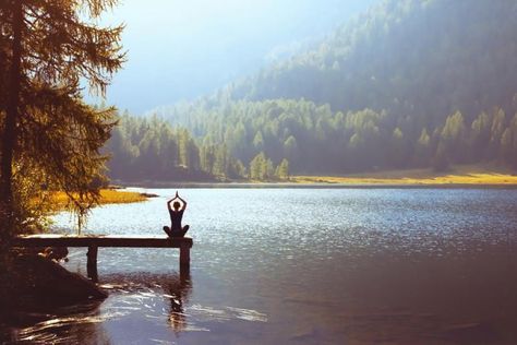 4 Tips to Living a Lean, Clean, Green Life Santos, Zaragoza, Yoga Retreat, Yoga Aesthetic, Energy Therapy, Transcendental Meditation, Easy Meditation, Best Meditation, Healing Modalities