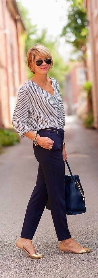 50+ Gorgeous Summer Outfits for Women Over 40 Years Old - MCO [My Cute Outfits] Mode Over 50, Comfy Work Outfit, Ținute Business Casual, Stylish Business Casual, Work Outfit Inspiration, 40 Fashion Women, Gaun Fashion, Business Outfits Women, Flats Outfit