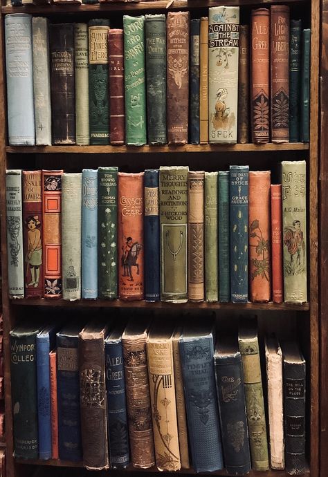 Reading Wallpaper, العصور الوسطى, Tapeta Harry Potter, Beautiful Library, Library Aesthetic, Book Wallpaper, Books Aesthetic, Dark Academia Aesthetic, Wallpapers Iphone